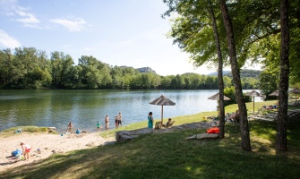 camping bord de lac